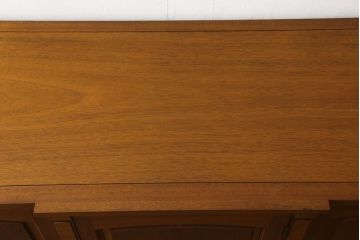 中古　DREXEL HERITAGE(ドレクセルヘリテイジ)　Triune(トライユン)　クラシカルな佇まいのサイドボード(定価約54万円)(キャビネット、リビングボード)(R-053962)