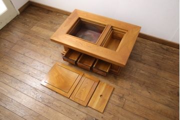 中古　美品　総ケヤキ材(欅)　美しい杢目が上質な和の雰囲気を高める関西火鉢(囲炉裏、座卓、テーブル)(R-053973)