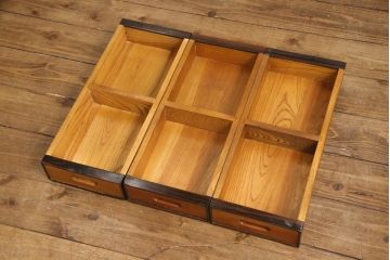 中古　美品　総ケヤキ材(欅)　美しい杢目が上質な和の雰囲気を高める関西火鉢(囲炉裏、座卓、テーブル)(R-053973)