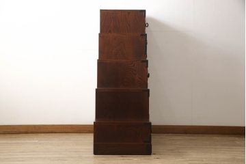 中古　美品　岩谷堂箪笥　力強い杢目と黒々とした金具が高級感溢れる階段箪笥(和タンス、収納箪笥)(R-053974)