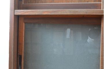 和製アンティーク　レトロな雰囲気づくりに取り入れたい収納棚(食器棚、キャビネット、戸棚)(R-054012)