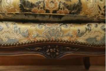 中古　カリモク家具(karimoku)　domani(ドマーニ)　Louis(ルイ)XVシリーズ　ルイ15世　優雅なひとときを演出してくれる1人掛けソファ(定価約50万円)(アームソファ、一人掛け、1P)(R-054027)