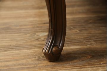 中古　カリモク家具(karimoku)　domani(ドマーニ)　Louis(ルイ)XVシリーズ　ルイ15世　優雅なひとときを演出してくれる1人掛けソファ(定価約50万円)(アームソファ、一人掛け、1P)(R-054027)