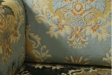 中古　カリモク家具(karimoku)　domani(ドマーニ)　Louis(ルイ)XVシリーズ　ルイ15世　優雅なひとときを演出してくれる1人掛けソファ(定価約50万円)(アームソファ、一人掛け、1P)(R-054027)