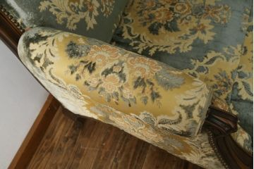 中古　カリモク家具(karimoku)　domani(ドマーニ)　Louis(ルイ)XVシリーズ　ルイ15世　優雅なひとときを演出してくれる1人掛けソファ(定価約50万円)(アームソファ、一人掛け、1P)(R-054027)