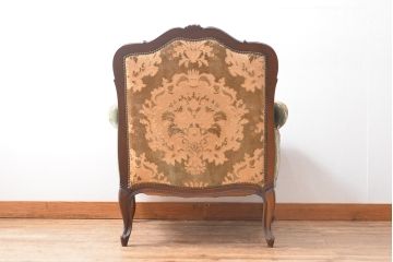 張替え費込み!! 中古　カリモク家具(karimoku)　domani(ドマーニ)　Louis(ルイ)XVシリーズ　ルイ15世　優雅なひとときを演出してくれる1人掛けソファ(定価約50万円)(アームソファ、一人掛け、1P)(R-054028)