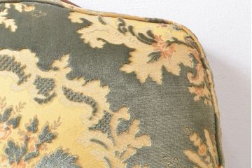 張替え費込み!! 中古　カリモク家具(karimoku)　domani(ドマーニ)　Louis(ルイ)XVシリーズ　ルイ15世　優雅なひとときを演出してくれる1人掛けソファ(定価約50万円)(アームソファ、一人掛け、1P)(R-054029)