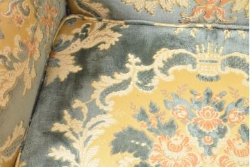 張替え費込み!! 中古　カリモク家具(karimoku)　domani(ドマーニ)　Louis(ルイ)XVシリーズ　ルイ15世　優雅なひとときを演出してくれる1人掛けソファ(定価約50万円)(アームソファ、一人掛け、1P)(R-054029)