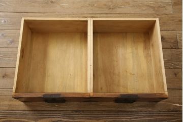 中古　民芸家具　前面ケヤキ材　古い金具を使って再生された車箪笥(和たんす、時代箪笥、戸棚)(R-054031)