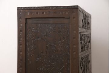 和製ビンテージ　軽井沢彫り　前面を大胆に使った彫刻がインパクト抜群のチェスト(引き出し、タンス、収納箪笥、ヴィンテージ)(R-054076)