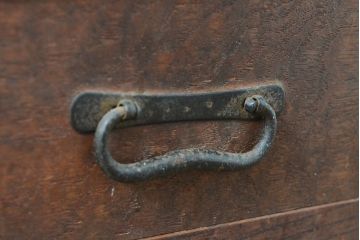 和製アンティーク　前面ケヤキ材　玉杢　ケヤキの杢目が美しい収納棚(戸棚、サイドボード、時代箪笥、和箪笥)(R-054087)