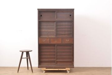 和製アンティーク　和モダンな雰囲気づくりにぴったりな水屋箪笥(キャビネット、食器棚、戸棚)(R-054142)