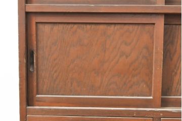和製アンティーク　レトロな佇まいが目を引く収納棚(キャビネット、食器棚、戸棚)(R-054143)