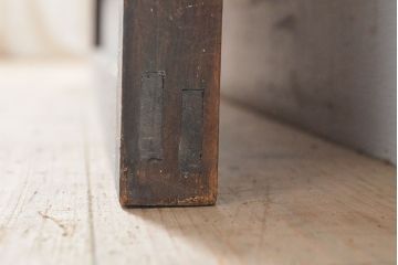 アンティーク建具　使い込まれた味わいが魅力的な板戸扉(ドア、建具)(R-054148)