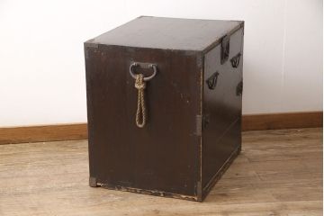 和製アンティーク　明治期　希少!!　最高級品　完全オリジナル　外箱付き　重厚感のある素晴らしいつくりの金具が魅力的な三段タイプの佐渡船箪笥(舟箪笥、帳箱、小物収納、銭箱、時代箪笥)(R-054164)