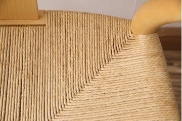 中古　北欧家具　デンマーク　ビーチ材　CARL HANSEN & SON(カール・ハンセン&サン) CH24 Yチェア ナチュラルスタイルの空間づくりにおすすめのペーパーコードダイニングチェア(アームチェア)(R-054167)
