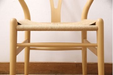 中古　北欧家具　デンマーク　ビーチ材　CARL HANSEN & SON(カール・ハンセン&サン) CH24 Yチェア ナチュラルスタイルの空間づくりにおすすめのペーパーコードダイニングチェア(アームチェア)(R-054167)