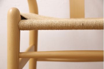 中古　北欧家具　デンマーク　ビーチ材　CARL HANSEN & SON(カール・ハンセン&サン) CH24 Yチェア ナチュラルスタイルの空間づくりにおすすめのペーパーコードダイニングチェア(アームチェア)(R-054167)