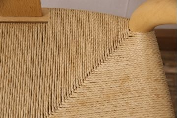 中古　北欧家具　デンマーク　ビーチ材　CARL HANSEN & SON(カール・ハンセン&サン) CH24 Yチェア ナチュラルスタイルの空間づくりにおすすめのペーパーコードダイニングチェア(アームチェア)(R-054168)