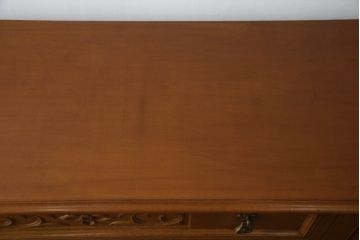 中古　美品　神戸伝承欧風家具(洋家具)　たかねや製　ナラ・桐材　エレガントな佇まいが美しいチェスト(洋服タンス、引き出し)(R-054170)