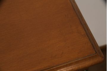 中古　美品　神戸伝承欧風家具(洋家具)　たかねや製　ナラ・桐材　エレガントな佇まいが美しいチェスト(洋服タンス、引き出し)(R-054170)