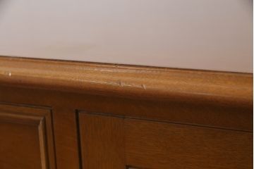 中古　美品　神戸伝承欧風家具(洋家具)　たかねや製　ナラ・桐材　エレガントな佇まいが美しいチェスト(洋服タンス、引き出し)(R-054170)