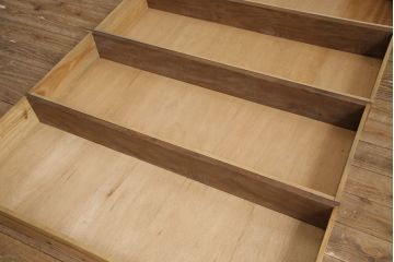 中古　軽井沢彫り　衣装盆にまで施された細やかな彫刻が美しい洋服タンス(着物箪笥、和たんす、引き出し、チェスト)(R-054171)
