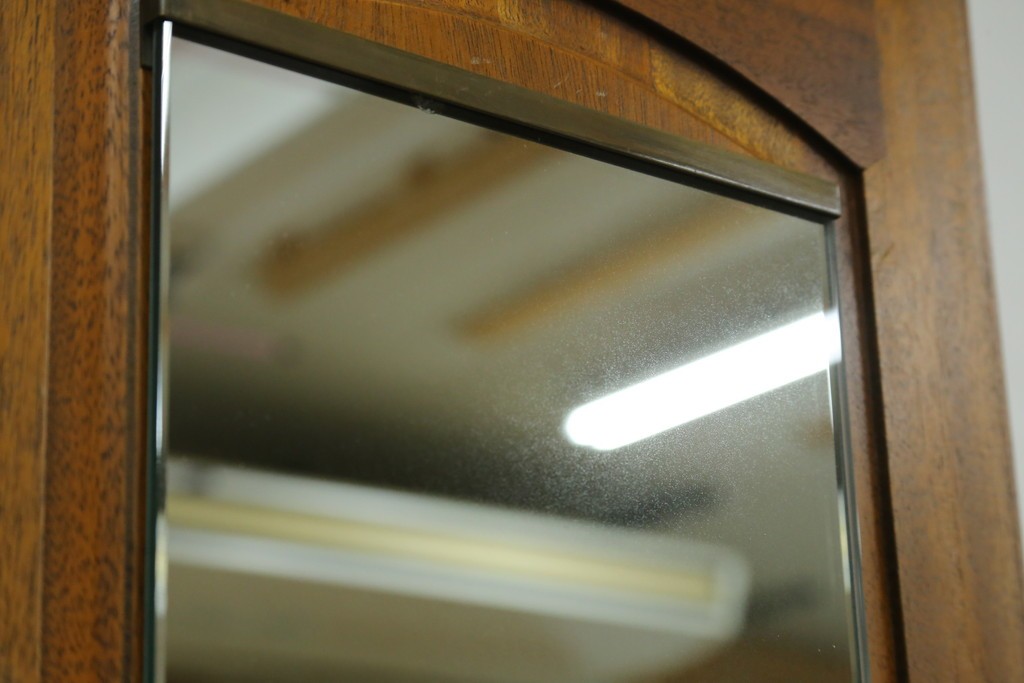 中古　美品　DREXEL HERITAGE(ドレクセルヘリテイジ)　Triune(トライユン)シリーズ　マホガニー材の木肌が美しいワードローブ　(R-054172)
