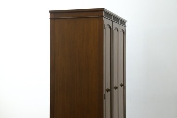 中古　美品　DREXEL HERITAGE(ドレクセルヘリテイジ)　Triune(トライユン)シリーズ　マホガニー材の木肌が美しいワードローブ　(R-054172)