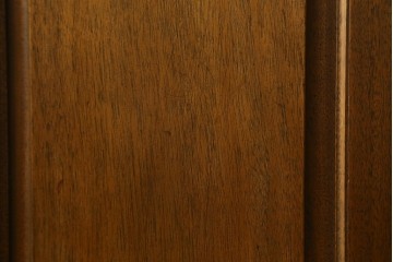 中古　美品　DREXEL HERITAGE(ドレクセルヘリテイジ)　Triune(トライユン)シリーズ　マホガニー材の木肌が美しいワードローブ　(R-054172)