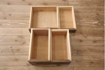 中古　軽井沢彫り　直線的なフォルムと木の温かみある風合いが絶妙にマッチしたドレッサー(鏡台、ミラー)(R-054184)
