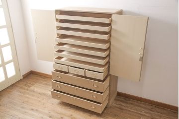 中古　美品　品のある佇まいが美しい国産手造り総桐箪笥(定価約68万円)(並厚、桐たんす、着物箪笥)(R-054186)