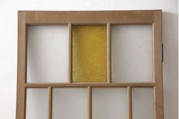 アンティーク建具　大正ロマン　水色と黄色がかわいいアクセント　色ガラス入りガラス扉1枚(ドア、ガラス戸、建具)(R-054191)