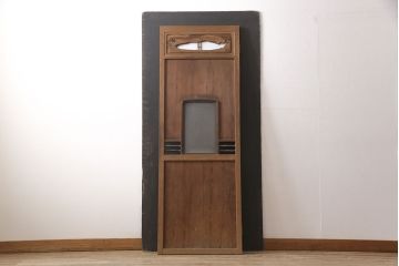 アンティーク建具　高級品　木目がいいね!　枝などをそのまま活かした変わりデザインが目を引く扉(ドア、建具)(R-054192)