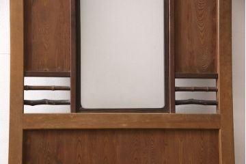 アンティーク建具　高級品　木目がいいね!　枝などをそのまま活かした変わりデザインが目を引く扉(ドア、建具)(R-054192)