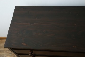 中古　北海道民芸家具　落ち着きのある空間づくりに活躍してくれるチェスト　(R-054204)