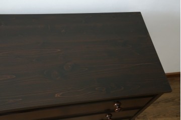 中古　北海道民芸家具　落ち着きのある空間づくりに活躍してくれるチェスト　(R-054204)
