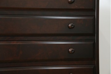中古　北海道民芸家具　落ち着きのある空間づくりに活躍してくれるチェスト　(R-054204)