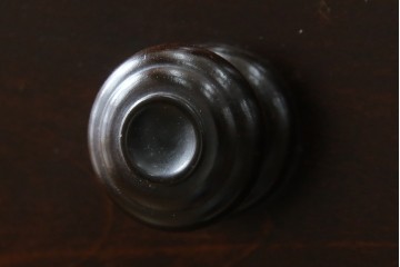 中古　北海道民芸家具　落ち着きのある空間づくりに活躍してくれるチェスト　(R-054204)