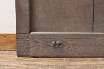 アンティーク建具　総ケヤキ材(欅)　古き時代の味わいが魅力的な格子蔵戸(玄関戸、玄関ドア、引き戸)(R-054213)