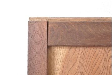 アンティーク建具　枠・栗材　板・ケヤキ材(欅)　2種の木材の風合いがお楽しみいただけるマス目格子蔵戸(きつね格子、狐格子、玄関戸、玄関ドア、引き戸、枡格子、格子戸、マス目、升目)(R-054214)