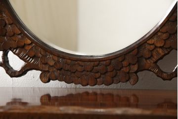 中古　美品　軽井沢彫り　お見事!!桜の彫りの意匠が散りばめられた鏡台(ドレッサー、サイドボード)(R-054217)