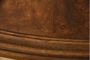 中古　DREXEL HERITAGE(ドレクセルヘリテイジ)　Cameo Classics(キャメオクラシックス)　優雅なひとときを演出するカクテルテーブル(定価約60万円)(センターテーブル、ローテーブル)(R-054229)