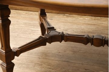 中古　DREXEL HERITAGE(ドレクセルヘリテイジ)　Cameo Classics(キャメオクラシックス)　優雅なひとときを演出するカクテルテーブル(定価約60万円)(センターテーブル、ローテーブル)(R-054229)