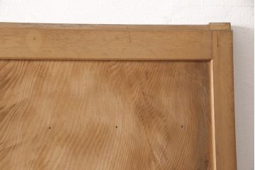 アンティーク建具　高級品　昭和初期　背板も一枚板!　古き良き上質な和を楽しむマス目格子板戸2枚セット(きつね格子、狐格子、格子戸、板戸、引き戸、建具)(R-054242)