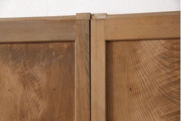 アンティーク建具　高級品　昭和初期　背板も一枚板!　古き良き上質な和を楽しむマス目格子板戸2枚セット(きつね格子、狐格子、格子戸、板戸、引き戸、建具)(R-054242)