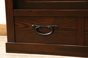 中古　超美品　栗材　上質な和の空間を演出する水屋箪笥(食器棚、茶箪笥、戸棚、収納棚)(R-054246)