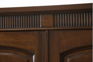 中古　美品　DREXEL HERITAGE(ドレクセルヘリテイジ)　Triune(トライユン)シリーズ　マホガニー材の木肌が美しいワードローブ(収納棚、戸棚)(R-054248)