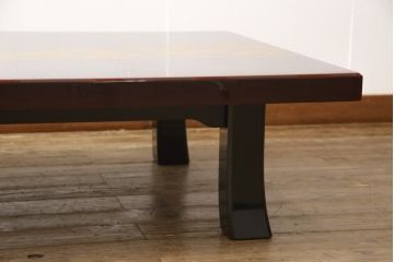 中古　美品　輪島塗り　繊細に描かれた松の絵柄が見事な座卓(ローテーブル、センターテーブル)(R-054266)