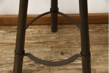 ビンテージ家具　スペイン　Navarro Argudo社　おしゃれな空間を演出するバーカウンターセット(カウンターテーブル、ハイチェア、カウンターチェア、ヴィンテージ)(R-054271)